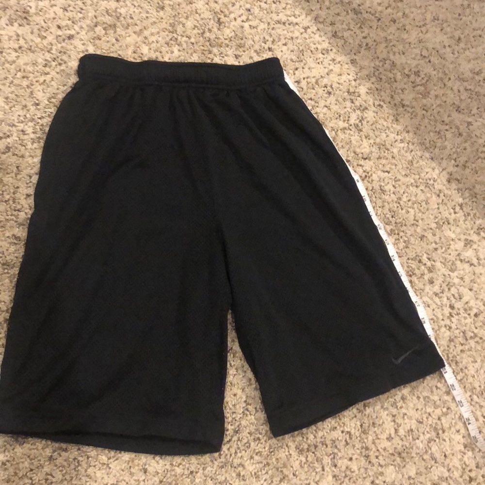 Nike Dri-Fit basketball shorts youth XL black